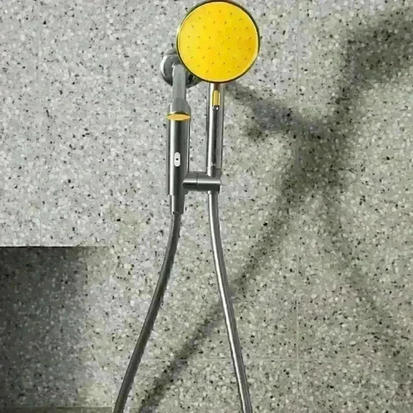 hai® 4-Spray Bluetooth®-Enabled Handheld Showerhead in Moon - Picture 4 of 8